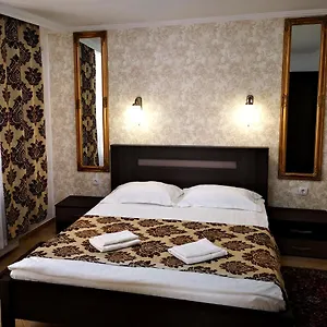  Apartman Panzió Status